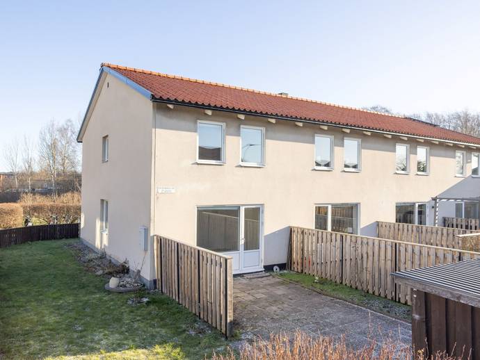 3 rok · 82 m² · Tunstigen 1