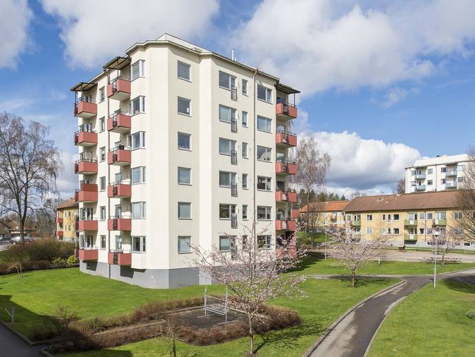 1 rok · 28 m² · Furulundsgatan 18
