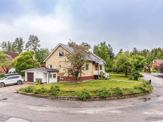 4 rok · 116 m² · Skogsvägen 46