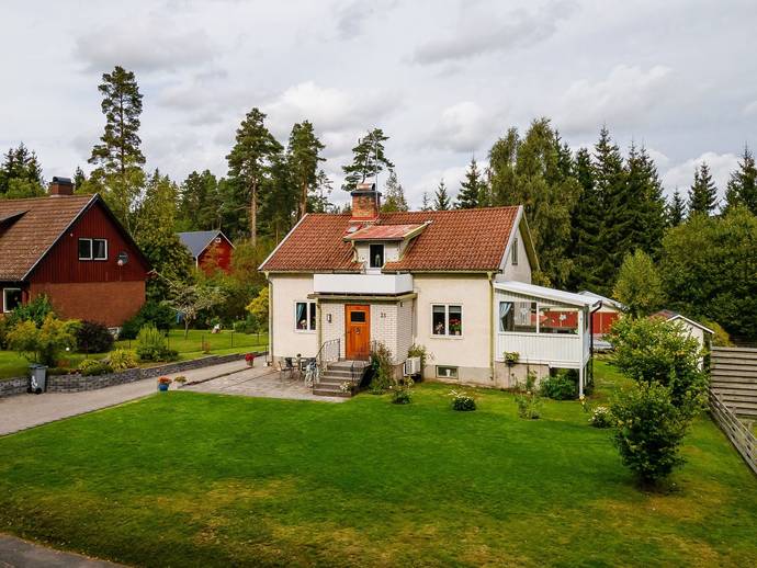 6 rok · 106 m² · Björkbacksvägen 25