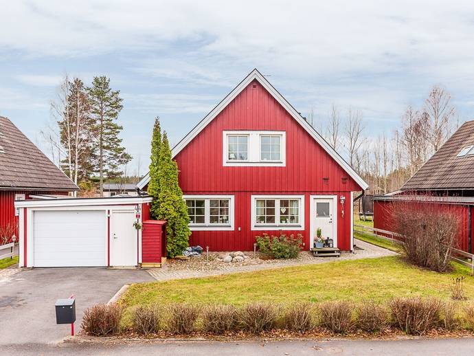 5 rok · 145 m² · Haggatan 44