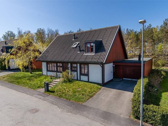 7 rok · 145 m² · Flundregatan 27
