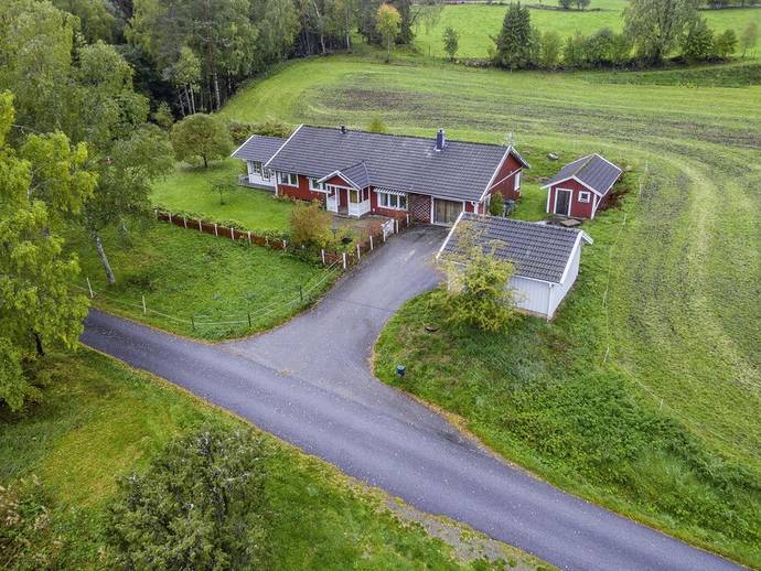 4 rok · 96 m² · Gisslarp Stendala 1