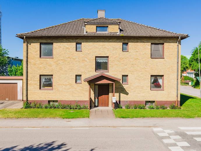 8 rok · 240 m² · Storgatan 10