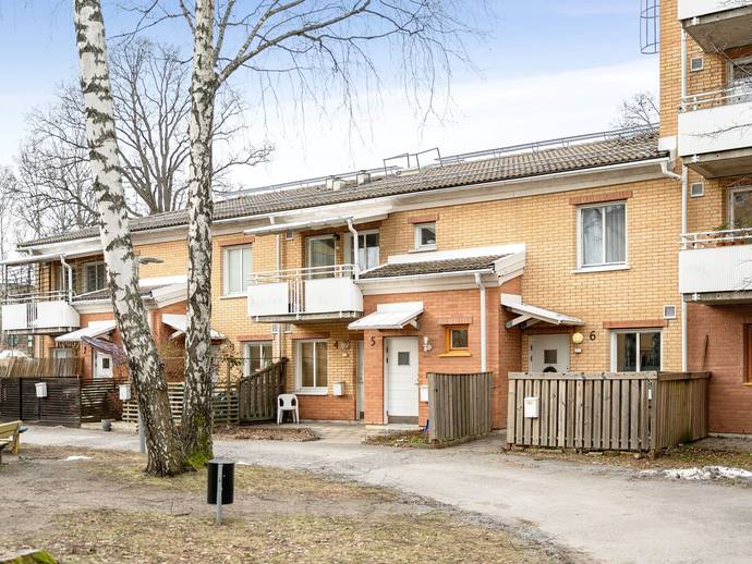 2 rok · 48 m² · Vinkelhaksvägen 6