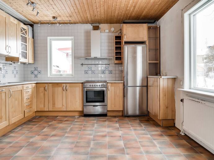 4 rok · 98 m² · Södra Hällgrensvägen 12