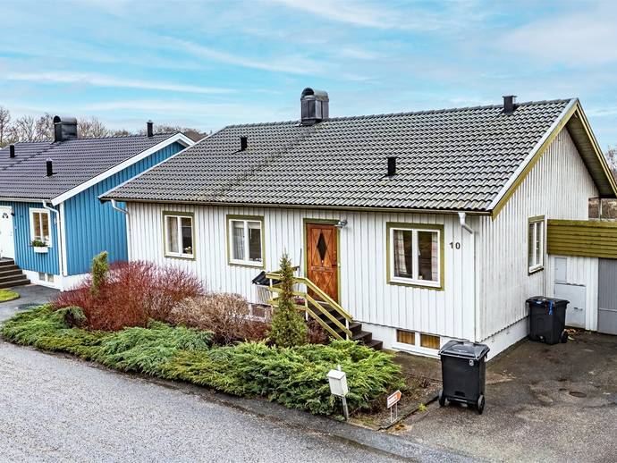 6 rok · 152 m² · Hästhovsvägen 10