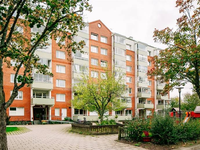 2 rok · 63 m² · Akaciastigen 2