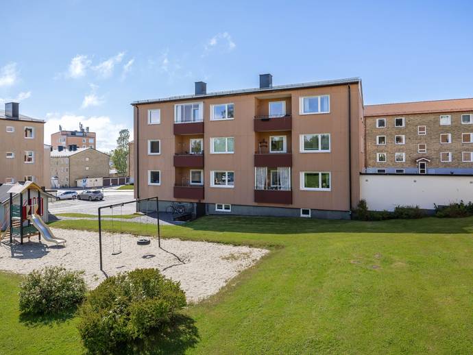 1 rok · 37,5 m² · Brännavägen 110