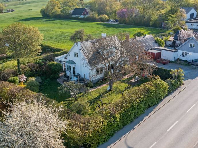 140 m² · Landsvägen 1429