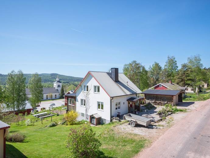 7 rok · 147 m² · Bergsvägen 14