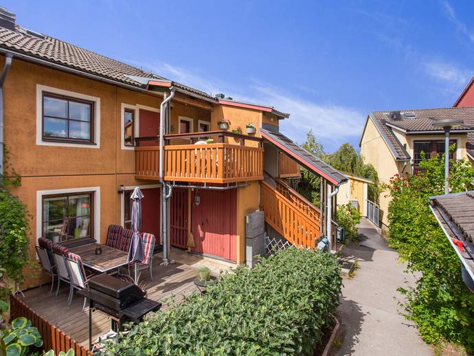 4 rok · 122 m² · Norrholmsvägen 159