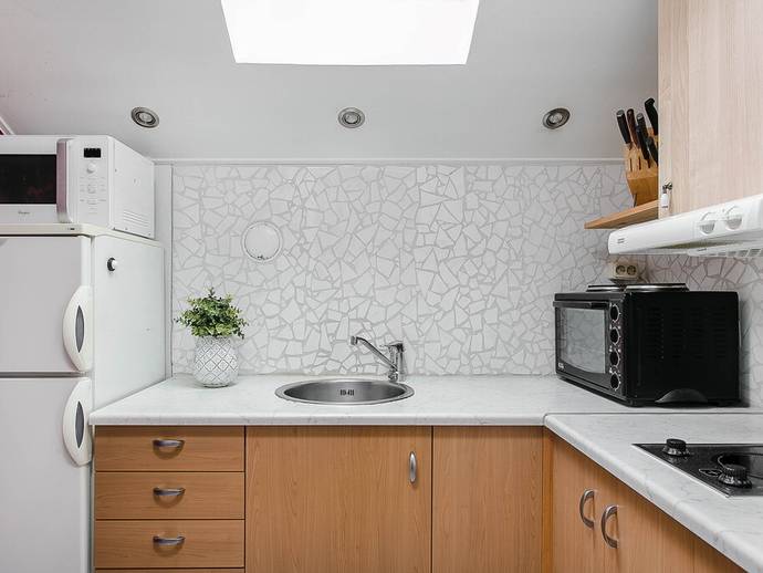1 rok · 37,5 m² · Floragatan 27b