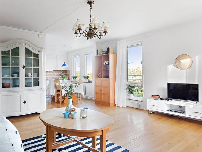 3 rok · 90 m² · Ormingeringen 6, 1 tr