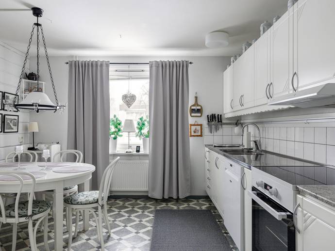 3 rok · 79,5 m² · Västra Ringvägen 130
