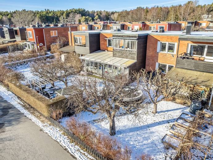 5 rok · 125 m² · Kattfotstigen 38