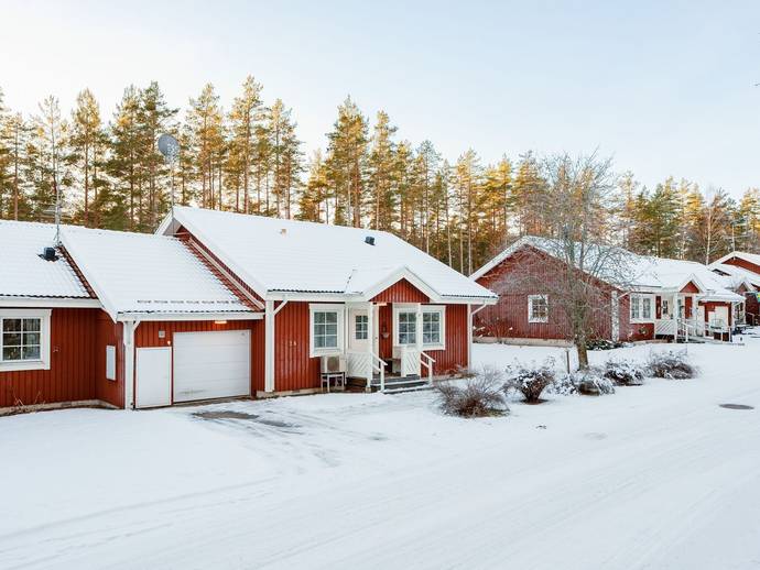 3 rok · 80 m² · Patron Uhrs Väg 26