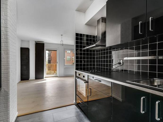 1 rok · 33,5 m² · Korstavägen 13