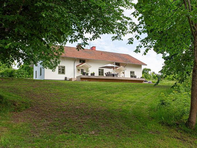 7 rok · 317 m² · Bäckers väg 2A-C