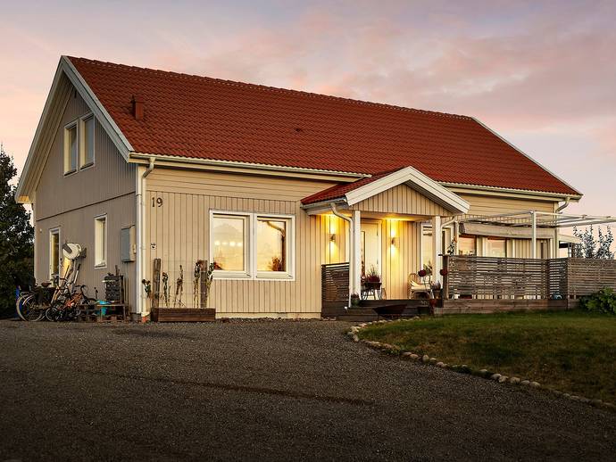 6 rok · 154 m² · Valstavägen 19