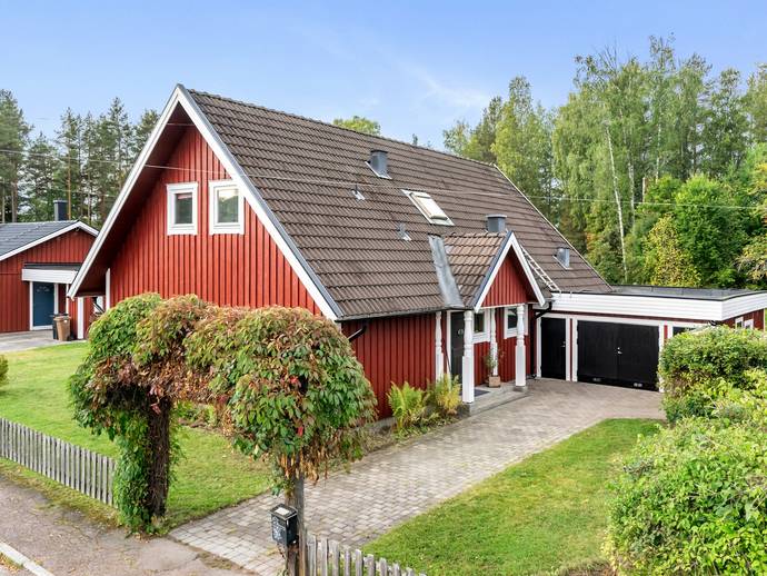 5 rok · 135 m² · Viragatan 3