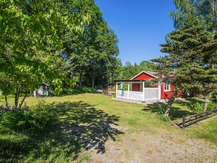 2 rok · 27 m² · Svartmåla 63