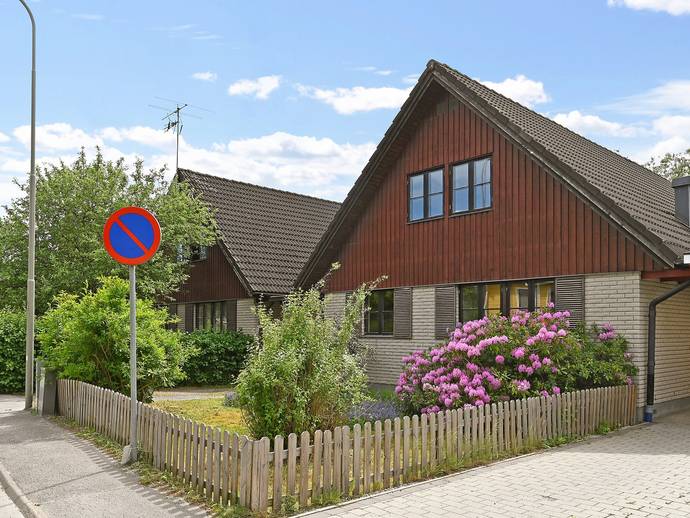 6 rok · 147 m² · Söderbergavägen 21