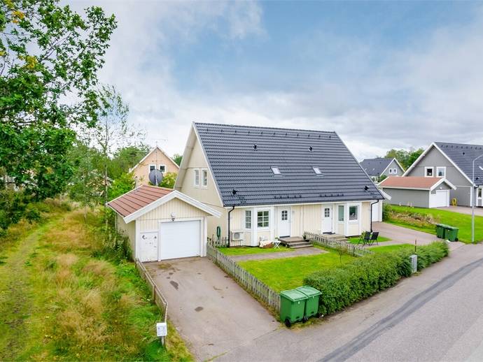 4 rok · 103 m² · Blåsippsgatan 32