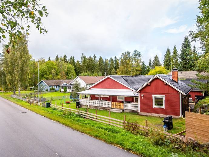 4 rok · 111 m² · Hillstavägen 57