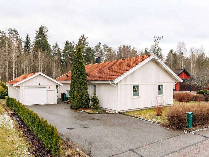 4 rok · 103 m² · Magnus Ladulås väg 33