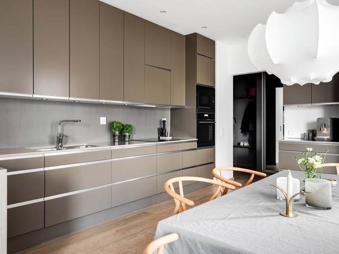 3 rok · 81 m² · Helsingörskajen 12
