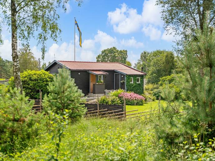 2 rok · 43 m² · Nerebyskogens väg 20
