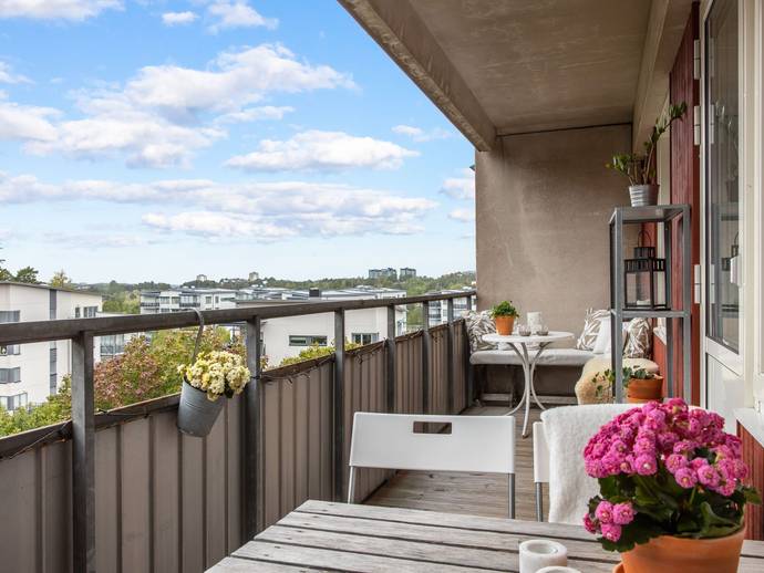 1 rok · 35 m² · Mörbylund 17, 6tr