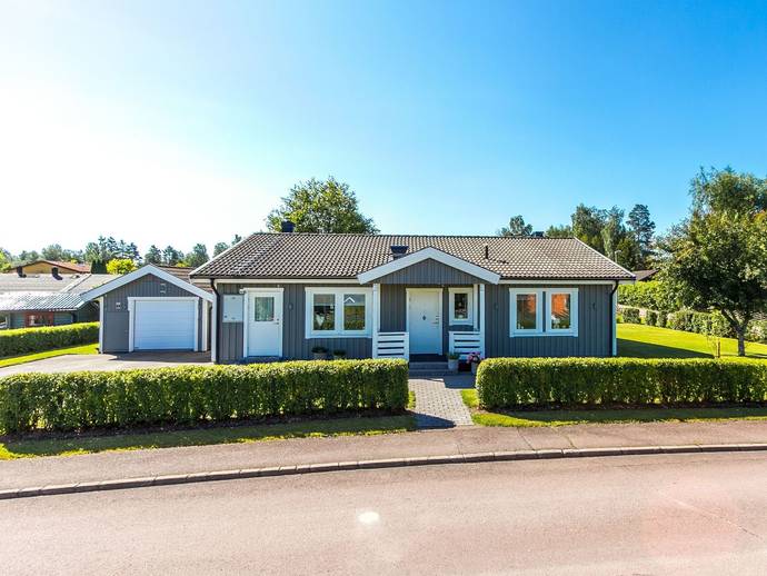 4 rok · 121 m² · Lövåsvägen 7