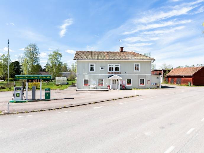 7 rok · 217 m² · Prästbol 90