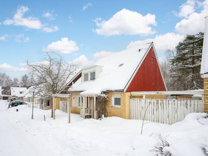 5 rok · 115 m² · Medelpadsvägen 28