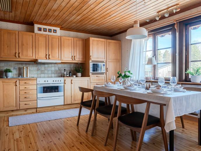145 m² · Klostervägen 2