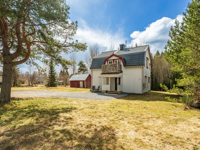 4 rok · 100 m² · Åmynnesvägen 16
