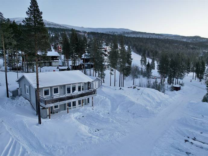 7 rok · 151 m² · Björnrike Murkelstigen 2