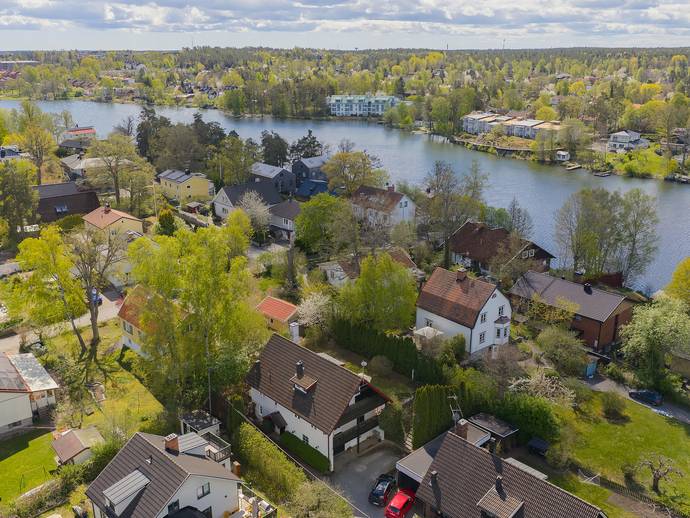 10 rok · 216 m² · Liljestigen 17