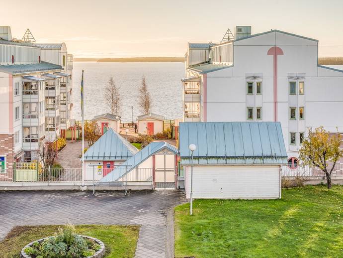 3 rok · 77 m² · Södra Kungsgatan 8
