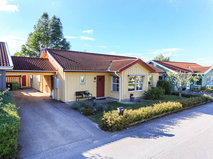 7 rok · 137 m² · Sparvsångsvägen 90