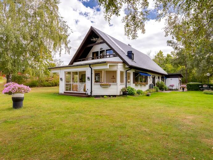 4 rok · 161 m² · Hollstad 1