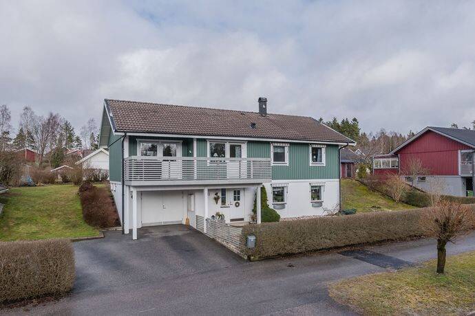 5 rok · 130 m² · Brotorpsgatan 33
