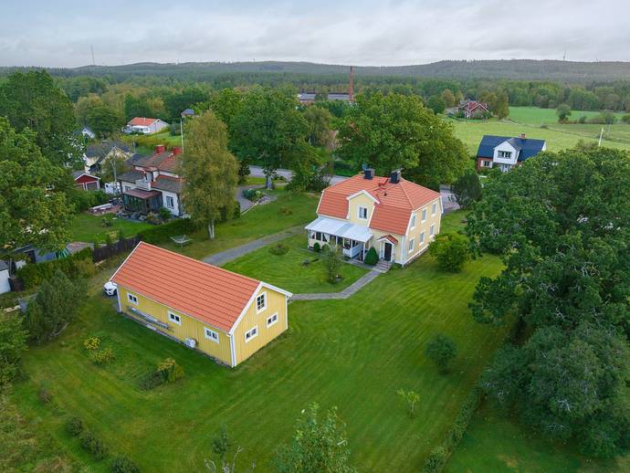 7 rok · 196 m² · Norrhultsvägen 76
