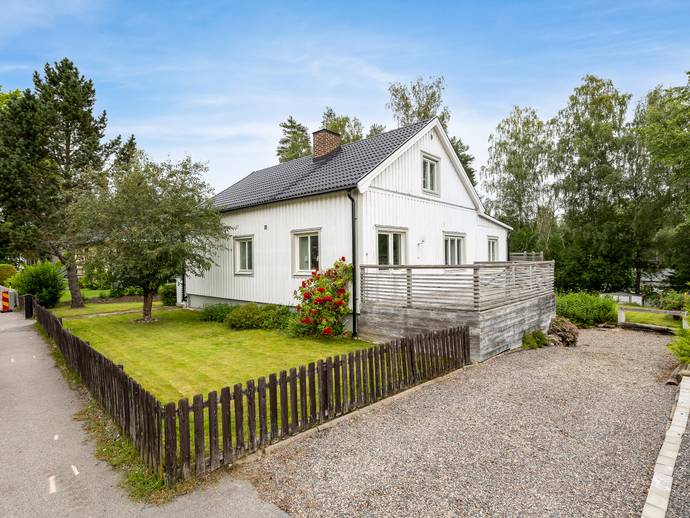 6 rok · 148 m² · Bondskogsvägen 42