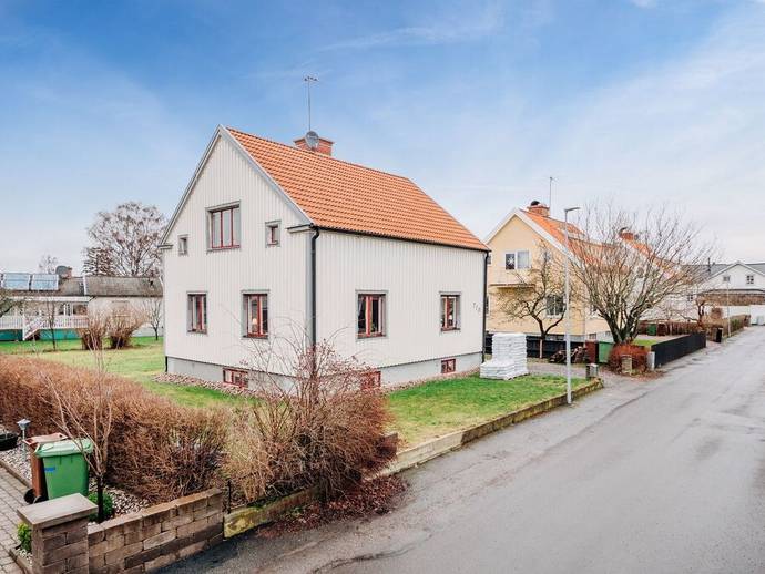 7 rok · 120 m² · Frejgatan 10