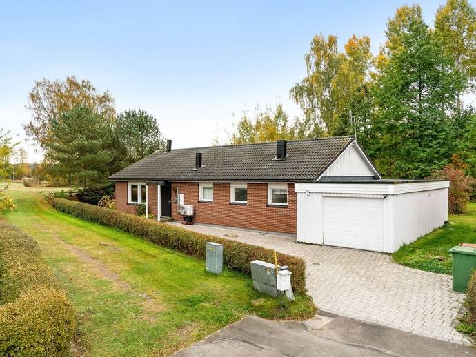 4 rok · 110 m² · Enebacksvägen 26