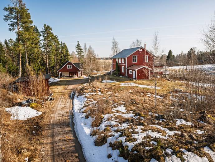 8 rok · 210 m² · Fridhem Missionshus, Snatra 435