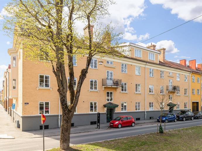 1 rok · 43,8 m² · Ringgatan 18 A
